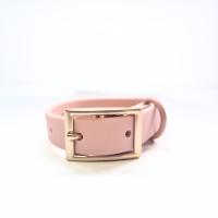 Collar impermeable para perro Color ROSA NUDE.  Collar waterproof, anti olores, tacto de goma. Fácil lavado con un paño húmedo. Disponible en 2 tallas. Marca Lila Dogs - details 1