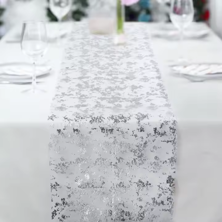 Camino de mesa con purpurina plateada - Mantel para mesa de fiesta, mantel de red brillante, papel de aluminio decorativo (plateado, 28 × 275 cm) - 1