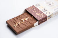 El Toro - Tableta de Turrón de Polvorón Cobertura de chocolate praliné - 240 gramos - Pastelería y Dulces Galicia - Productos artesanos - details 0