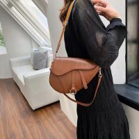 Bolso De Hombro Pequeño De Cuero PU Impermeable Para Mujer Mini Bolso Hobo Sólido Bolso De Silla Bolso De Mano Top Para Damas - details 5