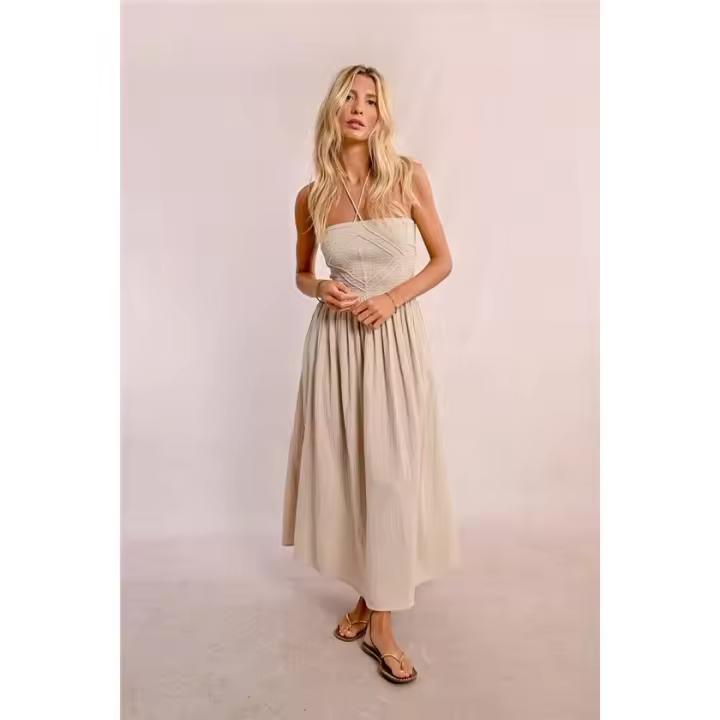 Molly Braken Vestido Beige Palabra De Honor - 1