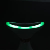 Máquina De Eliminación De Arrugas Del Cuello Y Rostro Masajeador Vibratorio De Vuelta Con 3 Colores De Luz Rejuvenecimiento De La Piel Dispositivo De Belleza USB Recargable - details 5