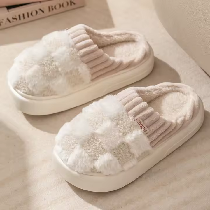 Pantuflas De Invierno Para Parejas Con Diseño a Cuadros Y Pelo Fluffy Suela Suave Antideslizante Para Hombres Y Mujeres Zapatos De Algodón Para El Hogar - 1