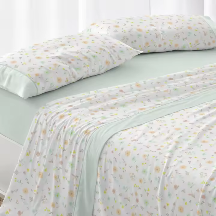 Juego de sábanas 50% Algodón- 50% poliéster. Disponible en cama de 90, 105, 135, 150, 150-160 y 180cm. Color Cielo y menta. Tacto suave. - 1