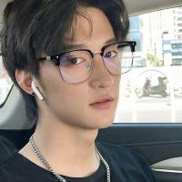 Gafas De Computadora Para Hombres Y Mujeres Con Lente Anti-Radiación Y Fotoquímica Cuadradas De Metal Reemplazables Para Bloquear Luz Azul - details 4