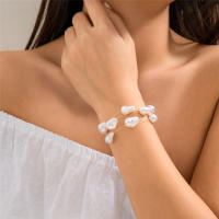Collar De Moda Elegante Multicapa Imitación Perla Barroca Para Mujer Ingemark Collar Clavícula Kpop Joyería De Boda Aesthetic - details 6