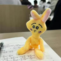 Muñeca De 10cm Chiikawas Kawaii Hachiware Anime Usagi Muñeco De Peluche Para Móvil Bolsa De Escuela Juguetes Para Niños - details 2