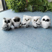Adorno Navideño De Oscuro Pollo Con Cara De Ratón De Terciopelo Simulación De Animal Ornamento Lindo Y Encantador Para Decoración Del Hogar Y Regalo 5*4.5*7Cm - details 1