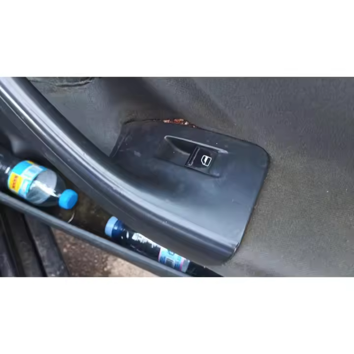 Mando elevalunas delantero derecho compatible con Volkswagen Golf 2.0 tdi 2003 a 2010 - 1