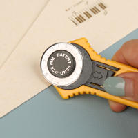 IMZAY Kit De Herramientas De Corte Rotativo Profesional Portátil Con 5 Hojas De Acero Inoxidable Seguro Para DIY Talla 28/45mm - details 5