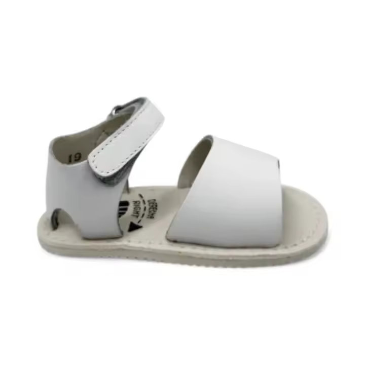 Sandalias marca Mustang para infantil en color blanco - 1