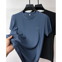 Camiseta De Hombre De Seda De Hielo Transpirable Con Cuello Redondo Manga Corta Suave Y Ligera Para Verano Estilo Casual - details 6