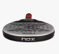 NOX. Pala de pádel Nox AT10 Luxury Genius 18K 2024 - Pala de AGUSTIN TAPIA 2024 - Pala de padel Nox - NOX AT10 GENIUS 18K AGUSTIN TAPIA 2024 - La pala de padel más vendida en 2024.  La pala en forma de lagrima para los jugadores más exigentes. - details 4