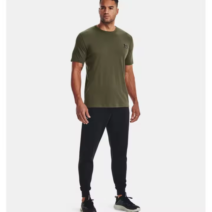 CAMISETA M.C UNDER ARMOUR SPORTSTYLE LEFT CHEST VERDE - 1