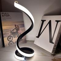 Lámpara De Mesa LED Moderna Y Creativa Con Control Remoto Luz De Escritorio Tridimensional 3 Colores Ajustables Para Decoración De Dormitorio Sala De Estar Oficina Luz De Noche - details 8