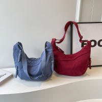 Bolso De La Mujer Estiloso De Forma Dumpling Con Múltiples Bolsillos Y Correa Ajustable Gran Capacidad Bolso De Hombro De Moda Para Viajes Al Aire Libre - details 0