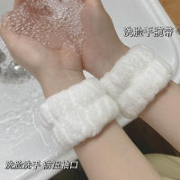 2pcs Bandas De Absorción De Agua Para Rostro Y Muñeca Deporte Sudoración Secado Rápido Protector De Humedad Guantes De Manga Larga Material SMS Resistente Al Agua - details 2