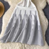 YuooMuoo Vestido Sin Mangas De Hombre Casual Para Verano Blanco Y Negro A-Line O-Cuello Cierre De Pulsera Longitud De Rodilla - details 5