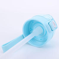Botella De Deporte Con Fragancia 1000ML a Prueba De Fugas Con 7 Cubos De Sabor Portátil Para Camping Y Fitness Color Azul Morado Negro Y Blanco - details 9