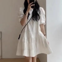 Vestido Blanco De Verano Con Manga Corta Vestido Casual Suelto Plisado Para Mujer Vestido Francés Moda Fiesta Vestido Largo Hasta La Rodilla - details 1