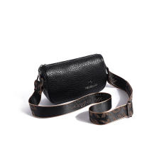 Bolso De Hombro Para Mujer 2023 De Cuero PU De Alta Calidad Bolsa Transversal De Moda Con Cremallera Y Bolsillo Interior - details 6