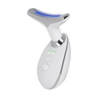 Masajeador de cuello y rostro Jocca con luz pulsada, 3 modos de cuidado facial: limpieza, estimulación muscular y calor. Reafirma, tonifica la piel y mejora la apariencia de la piel. Cabeza de masaje 160°. Batería recargable de 800mAh. Incluye USB. - details 1