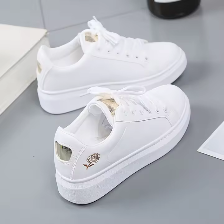 Zapatos Blancos Pequeños Para Mujer 2023 Otoño Bordados De Rosa Suela Gruesa Cuero Casual Estudiantes Zapatos Plataforma - 1