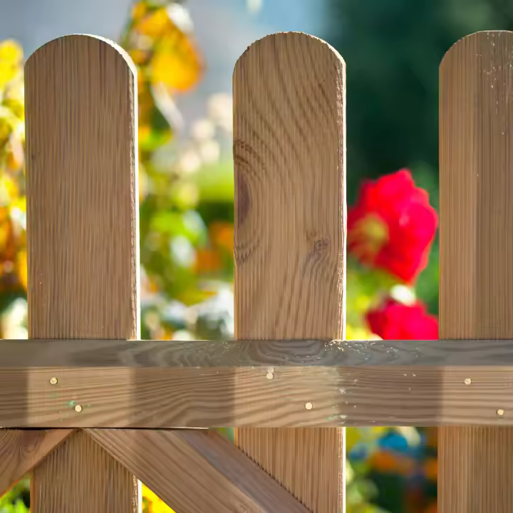 VALLA CLÁSICA MADERA DE PINO TRATADA - 1