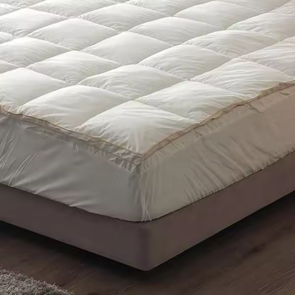 Nalui Topper Colchón Vivo Oro Blanco 600gr Fibra Hueca Siliconada y Ajustable con Faldón Elástico - 1