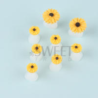 8 Pcs Pack Separadores De Dedos De Pie De Silicona Herramientas De Pedicura Suaves Con Diseño De Margarita Corazón Y Diamantes Cuidado De Los Pies - details 7