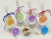 Lote de 10 llaveros laberinto y tarritos de Nutella con cuchara de madera en bolsa de regalo - regalos para niños, bodas, comuniones y cumpleaños - details 0