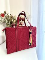 Bolso Cuadrado Grande de Nylon Rojo - Gran capacidad y estilo elegante. - details 0