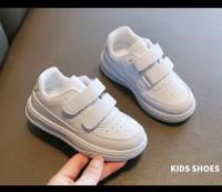Zapatillas De Tenis Blancas Para Niños Y Niñas Moda Versátil Deportivas Cauzales Antideslizantes Con Hebilla Para Escuela Y Juegos - details 3