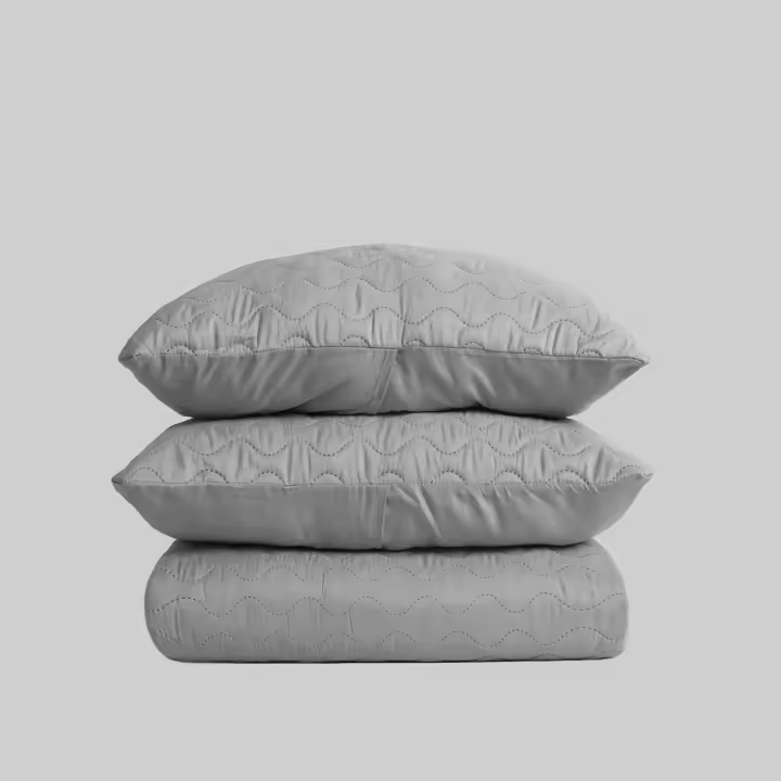 Llartextil Colcha Microfibra Karamelo Yanel Gris con Peso Medio y Fabricación Ética - 1