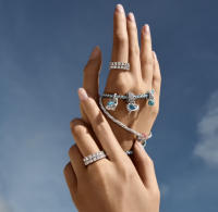 PANDORA Colgante de delfín de cristal de Murano azul, animal marino, verano fresco 793924CO1 - details 0