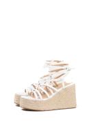 Lyla Wang Sandalias Cuña de Esparto con Acabado Metálico, Tiras Sofisticadas y Cómoda Plataforma para un Estilo Veraniego Elevado y Confort en Cada Paso - details 1