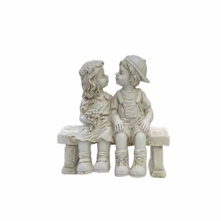 Estatua De Un Niño Besando a Una Niña Sentada En Un Banco Escultura De Jardín Para Exteriores Arte De Jardín Colección De Jardín - 1