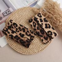 Pantalla De Mano Con Codos Para Mujer Estampado De Leopardo Estilo Retro Europeo Y Americano Con Borlas Decorativas 3D Versátil Para Mujer - details 27