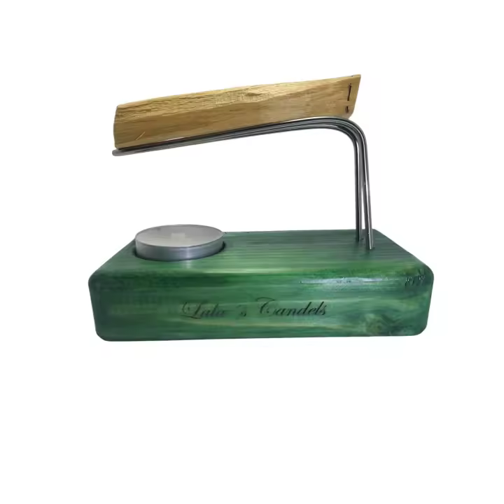 Quemador de Palo Santo de Madera, Soporte de Metal, con Vela de Té, Diseño Rústico (Verde), madera natural barnizada. Lalas Candels - 1