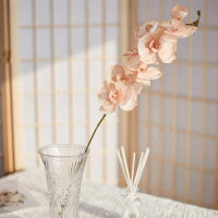 1 Pieza De 8 Cabezas De Mariposa Artificial Orquídea 3D Falsa Flor De Simulación Para Decoración De Hogar Y Boda Con Toque Real - details 3
