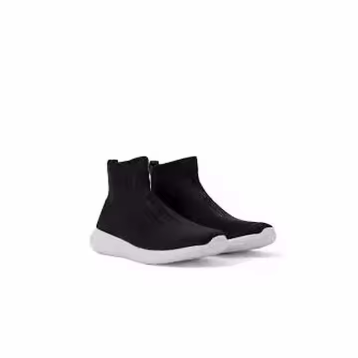 Botas marca Born Living Yoga modelo O22Ac104-Bt-Black en color negro - 1