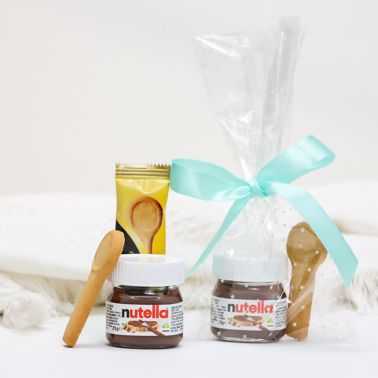 Pack de 12 a 36 unidades de Mini Nutella 25 g con Galleta Cuchara, Detalle Dulce para Invitados, Bolsita con Lazo, Comunión Bautizo Boda, Detalles para niños, Regalos originales para invitados, Mini nutella para regalar, Regalantes.com