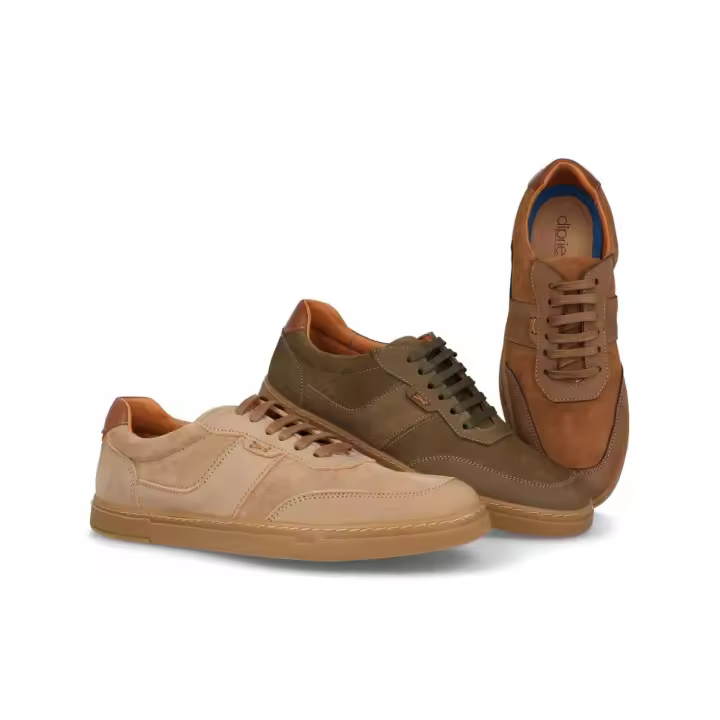 DEPORTIVO CASUAL 4035 - DI PRIETO DEPORTIVO CASUAL  COLORES : CUERO , KAKI , BEIGE  TALLAS : 39 AL 46  CORTE EXTERIOR : PIEL  FORRO INTERIOR : TEXTIL   PLANTILLA : TEXTIL / EXTRAIBLE   ALTURA TACÓN / CUÑA : 2,5 CM.  PISO : SINTÉTICO - 1