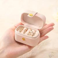 Estuche pequeño de cuero PU para joyería de viaje, Mini Caja de almacenamiento de anillos, joyero portáthil, organizer - details 0