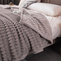 Manta De Ternura Sólida Rayada Flannel 1pc Suave Y Cálida De Poliéster Para Sofá Y Dormitorio Cubierta De Cama - details 1