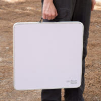 Mesa baja plegable aluminio AKTIVE, 40x40x30 cm, color malva, estructura ligera con tablero mdf, topes antivuelco, compacta y estable, soporta 20 kg, ideal camping, playa, picnic, terraza, fácil transporte, diseño cuadrado, estilo minimalista - details 5