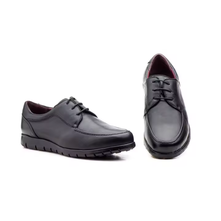 MºGI-7002 Negro  Hecho en España Zapatos Hombre Piel Negro Cordones Numeración: 39-45 Marca: Ibérico Color: Negro ZAPATO CON PIELES MUY SUAVES Y MUY COMODOS ATADO CON CORDONERAS SUELA DE GOMA FLEXIBLE IDEAL PARA TODO TIPO DE OCASIONES MODERNO Y FUNCIONAL - 1