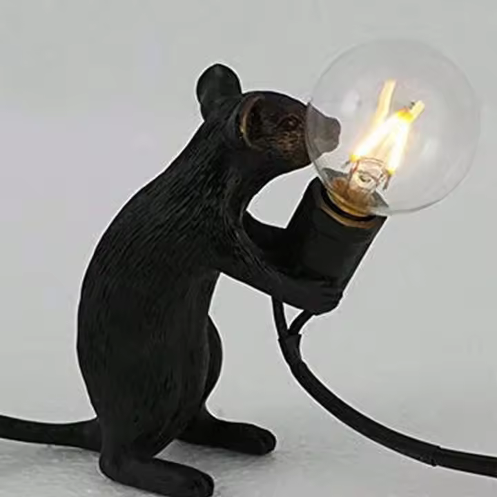 Lámpara de Mesa LED de resina con forma de rata, Diseño Moderno y bonito, ideal Como Gift para niños, con Imagen realista y manejo sencillo (Negro) - 1