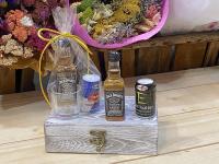 Lote de 10 Miniaturas de Bebida en Chupito de Cristal y Bote de Caramelos en Bolsa de Regalo con Lazo - Regalos Originales para Invitados de Boda, Aniversarios, Comuniones, Bautizos, Cumpleaños y Despedidas de Soltero/Soltera - details 3