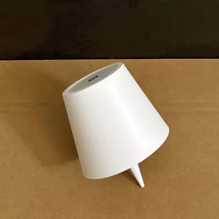 Lámpara De Mesa LED Recargable Con Interruptor Táctil 3 Colores Luz Nocturna Para Bar Club Cena Hogar Café Decoración Ambiental En Botella De Vino - 1